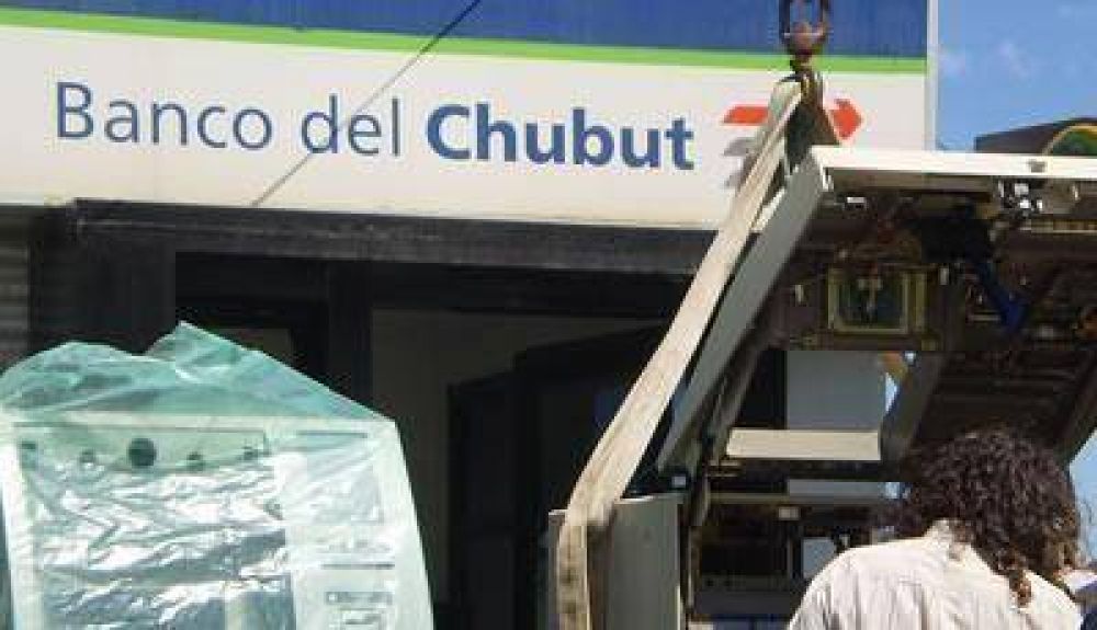 La justicia investigan a ex funcionarios Dasnevistas por fraude al Banco Chubut