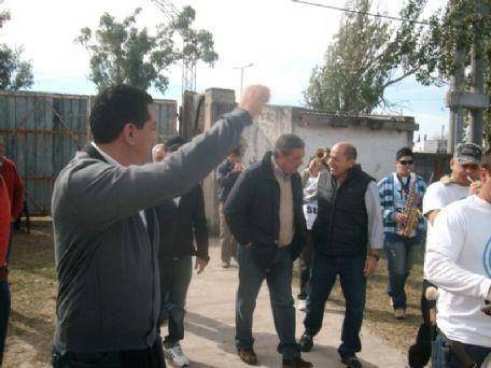 SUPeH Ensenada festej� el d�a del Trabajador: �Tenemos el desaf�o de cuidar YPF�, dijo Ram�n Garaza