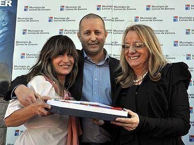 LOMAS: Inauguraron el jard�n �N�stor Kirchner� en Villa Albertina