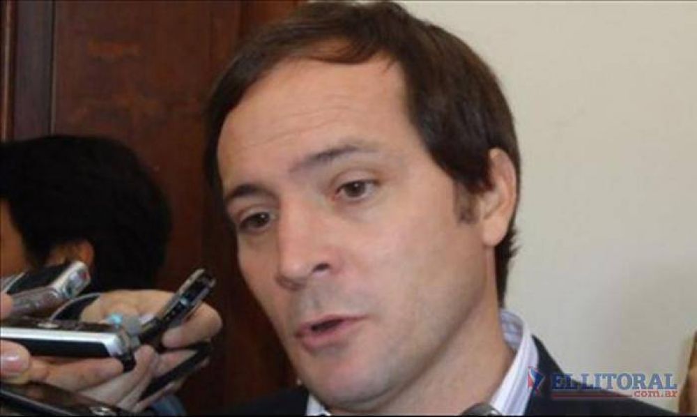 Camau confirm� que se analiza la opci�n de recurrir a un empr�stito