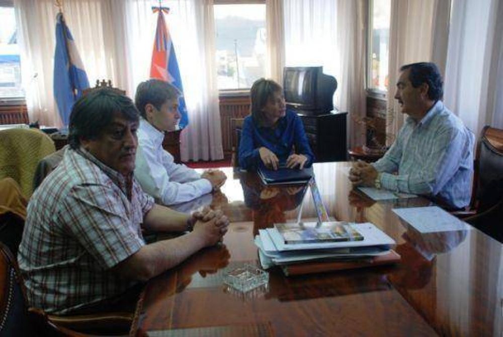 La Gobernadora y los Intendentes acordaron gestionar en conjunto ante Naci�n.