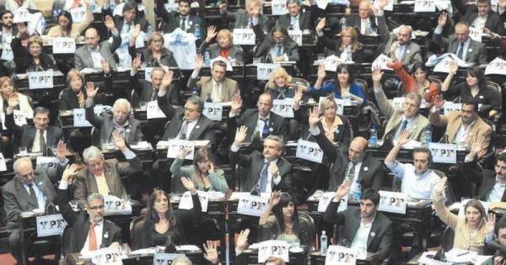 YPF vuelve al Estado tras una votacin histrica en Diputados