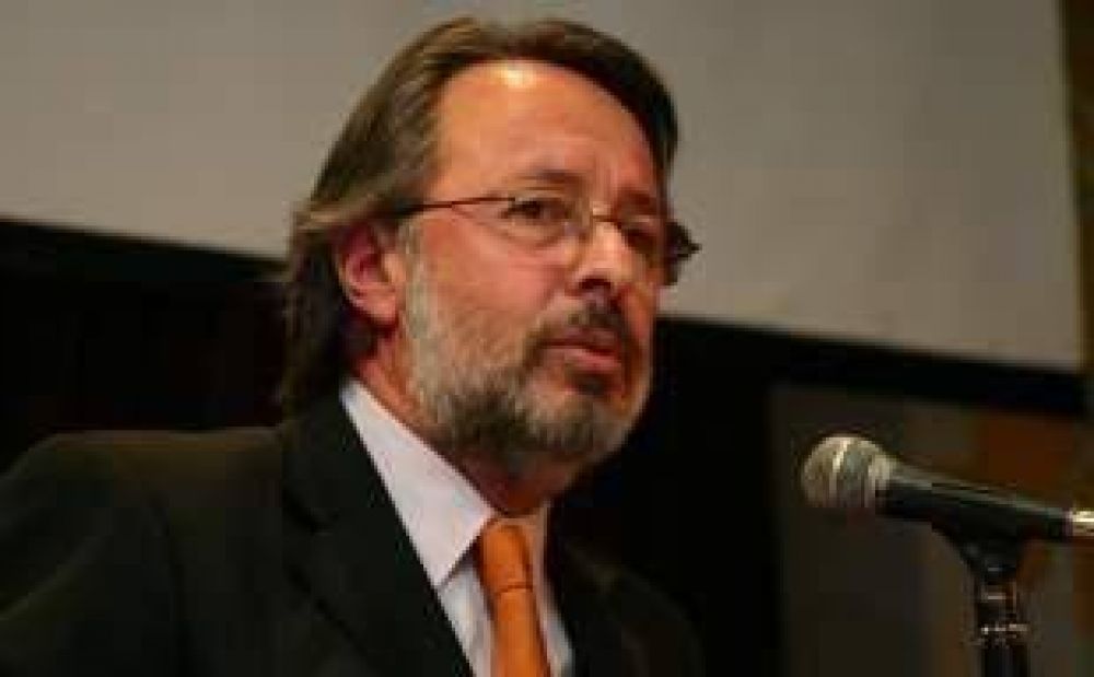 �El �rea metropolitana es una superposici�n de competencias y jurisdicciones�