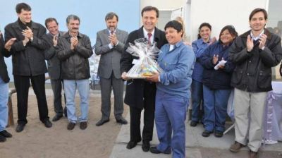 Se entregaron viviendas a mujeres integrantes de una cooperativa de trabajo en Trelew