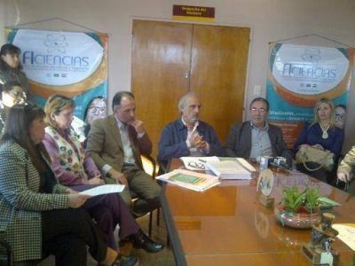 Llevar�n 60 proyectos de alumnos misioneros a la feria trinacional de Ciencias en Foz de Iguaz�