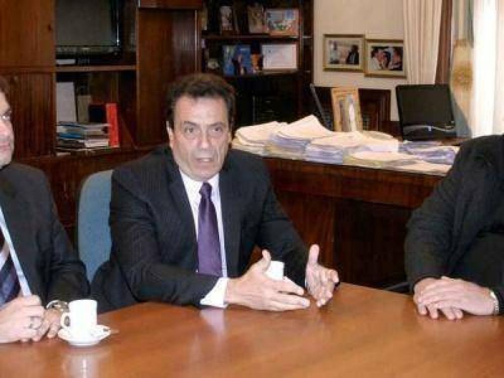 EMPRESARIOS BRASILE�OS SE INSTALAR�AN EN NECOCHEA