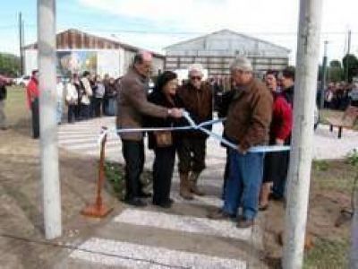 Homenaje por Malvinas en Pehuaj�: Intendente Zurro inaugur� el paseo "Los Lorenzos"