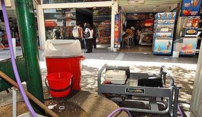 Sin luz y a 35,3�, la peatonal perdi� un d�a