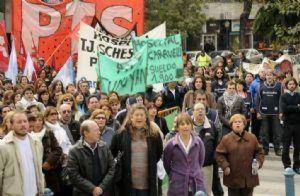 Estatales planean el primer paro conjunto contra P�rez