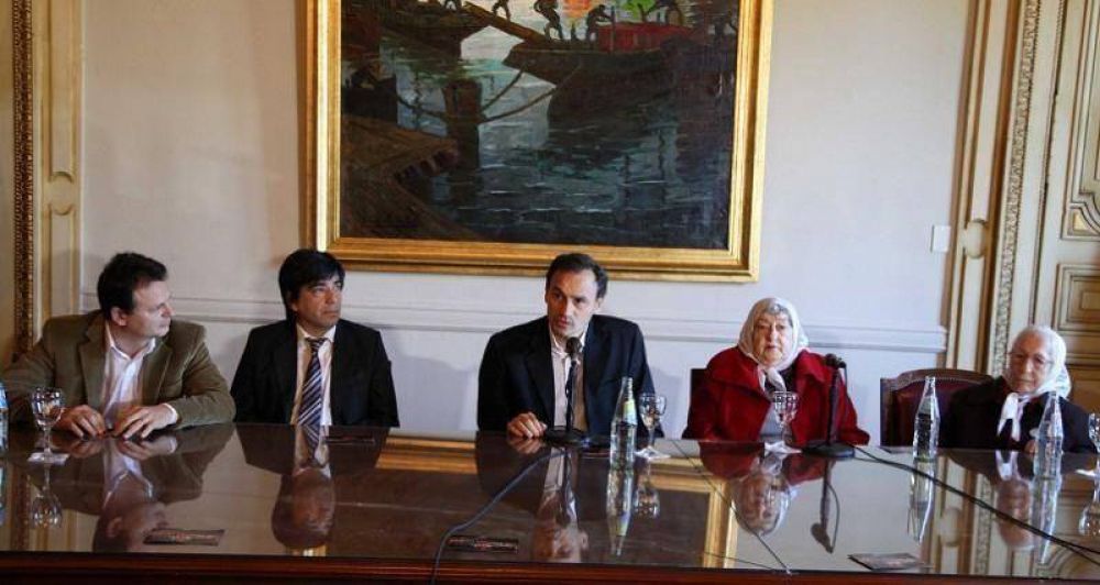 Bruera: "Acompa�amos las pol�ticas sociales de N�stor y Cristina"