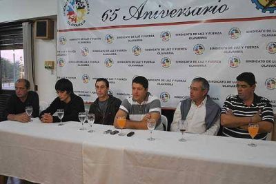 Ocho olavarrienses se solidarizaron para reponer la electricidad a 20.000 familias del Gran Buenos Aires