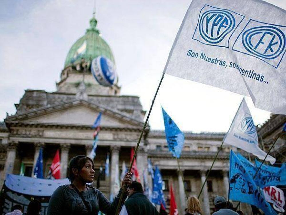 El Gobierno oficializ� la ley de expropiaci�n de YPF y decret� su promulgaci�n 