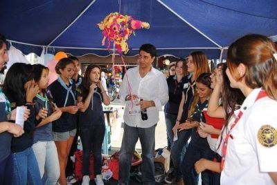 Munro festej� sus 100 a�os con show y stands de colectividades