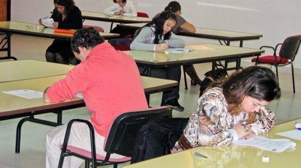 Rinden examen para ingresar a hospitales de Chubut