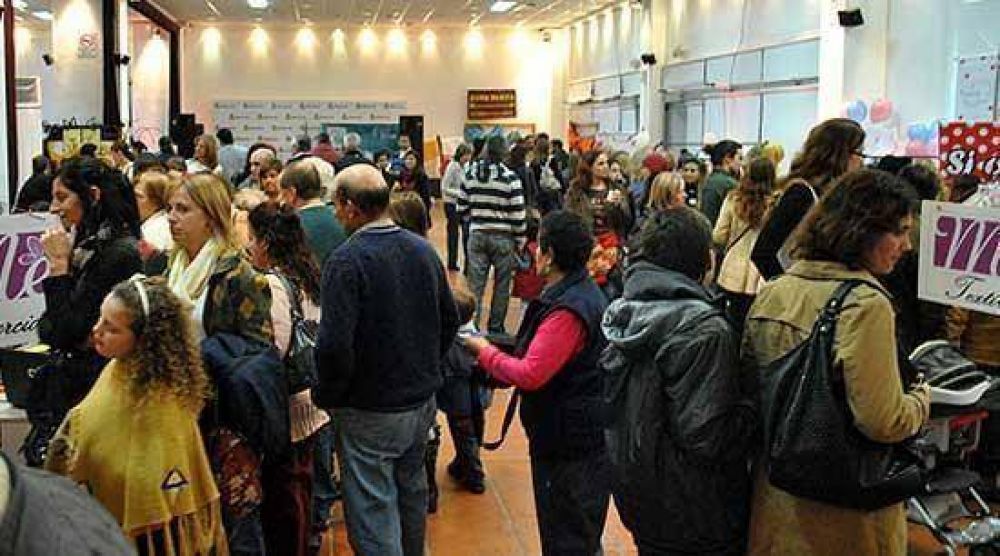 Alrededor de tres mil personas visitaron la �1� Expo Mujeres Trabajando Olavarr�a�