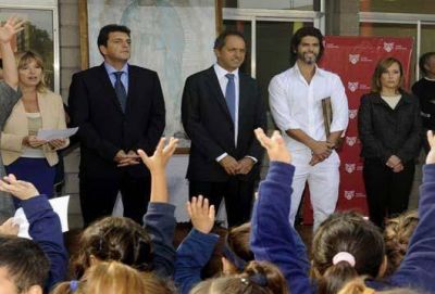 Scioli, por una �educaci�n para todos�