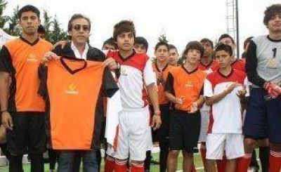 Lanzaron el programa �Dale pelota a los pibes� en Escobar