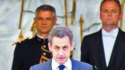 Derrotado en las urnas, Sarkozy abandona la pol�tica
