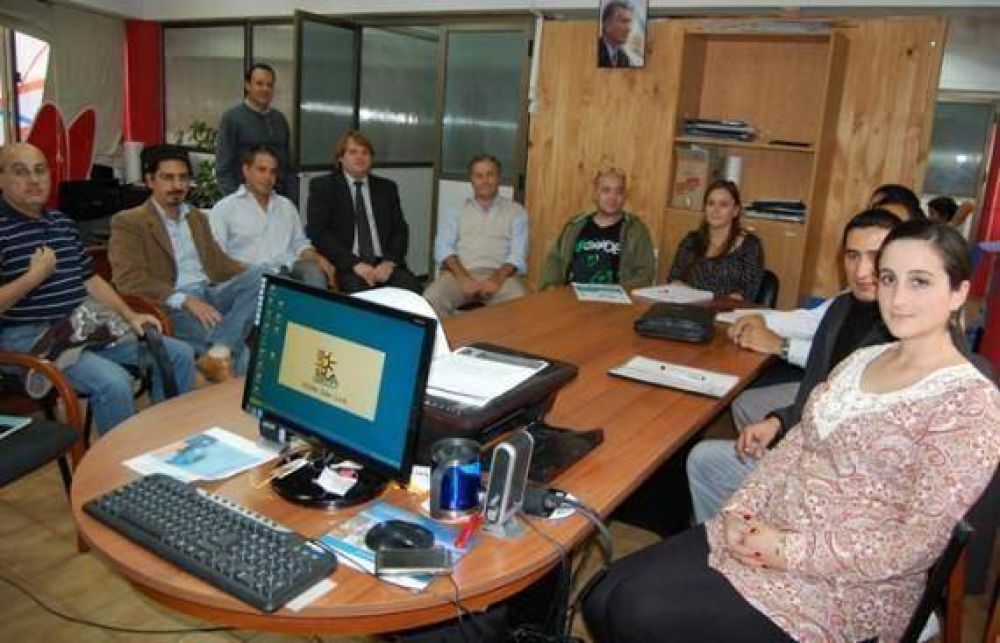 El Ministerio de Turismo coordina acciones con las Agencias de Viajes Estudiantiles autorizadas
