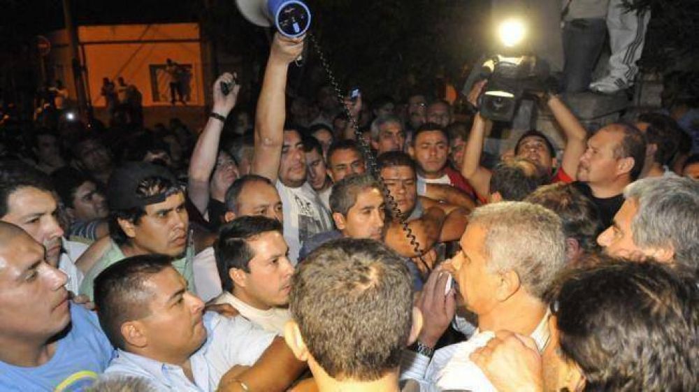 Sigue el paro de UTA, declarado ilegal