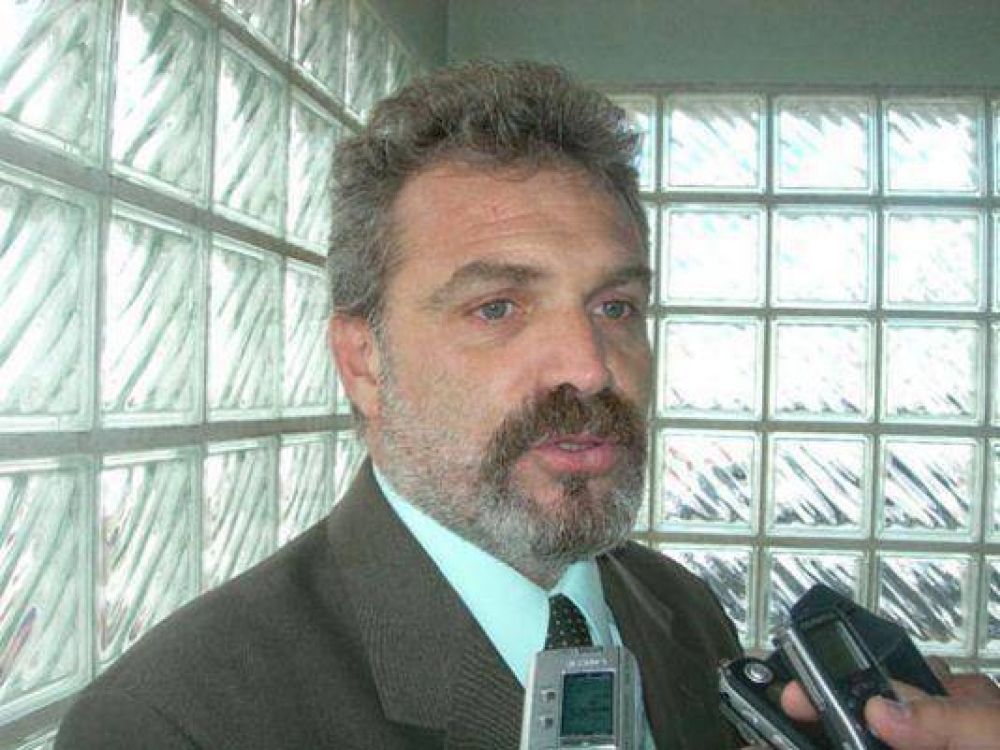 Daniele consider� que las internas del PJ podr�an unificarse con las legislativas.