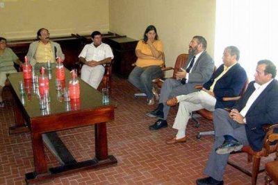 Garc�a Goyena se reuni� con los concejales 