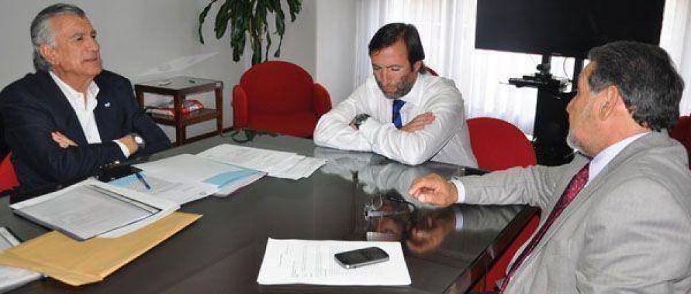 Beder Herrera y Gioja reclamaron a la naci�n por plazo de liquidaci�n de divisas de exportaciones