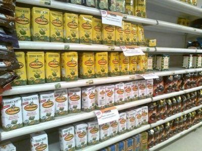 Pese a la nueva medida, la yerba contin�a escaseando y sigue cara