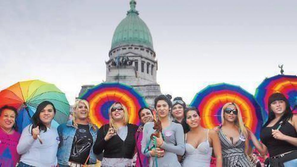 Se podr� cambiar de sexo y de nombre sin ir a la Justicia