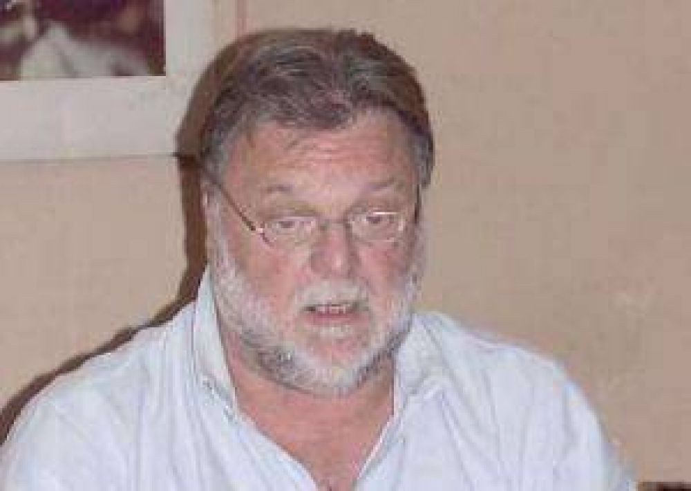 Si no se liberan los cupos de la Oncca no tenemos futuro, advierte Carlos Robledo 