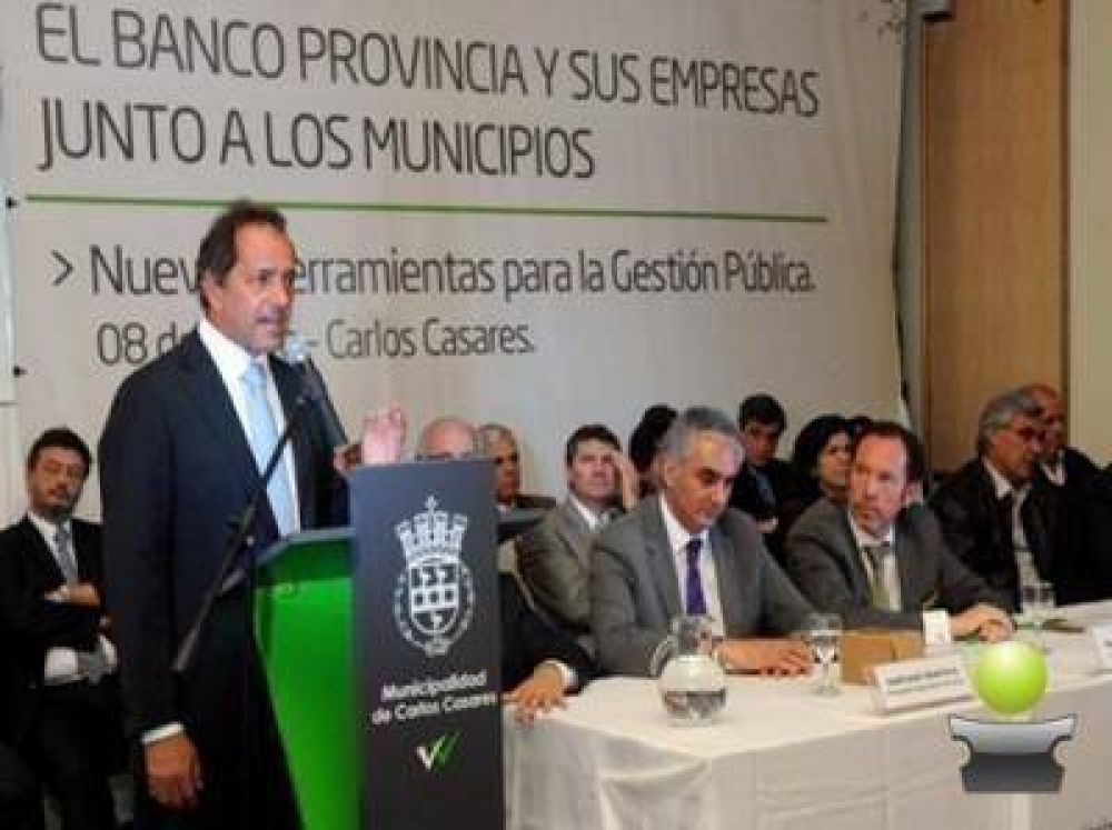 ALDO SAN PEDRO JUNTO AL GOBERNADOR SCIOLI EN CARLOS CASARES