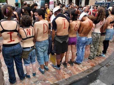 Los "indignados" vuelven a tomar las calles de Europa y los Estados Unidos