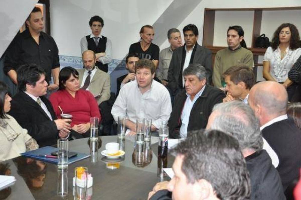 Gustavo Melella volvi� a proponer el traspaso de los perif�ricos al Municipio
