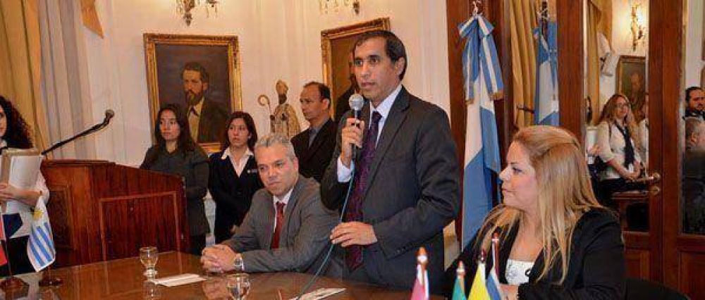 Sostenido apoyo del Gobierno Provincial a las pol�ticas migratorias de la Naci�n