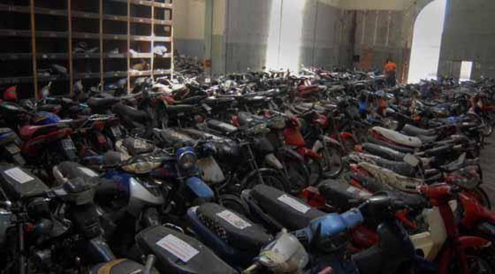 Un verdadero cementerio de autom�viles