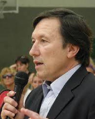De Bevilacqua a Bustos: "Bastante apoyo necesito yo como para andar reparti�ndolo"