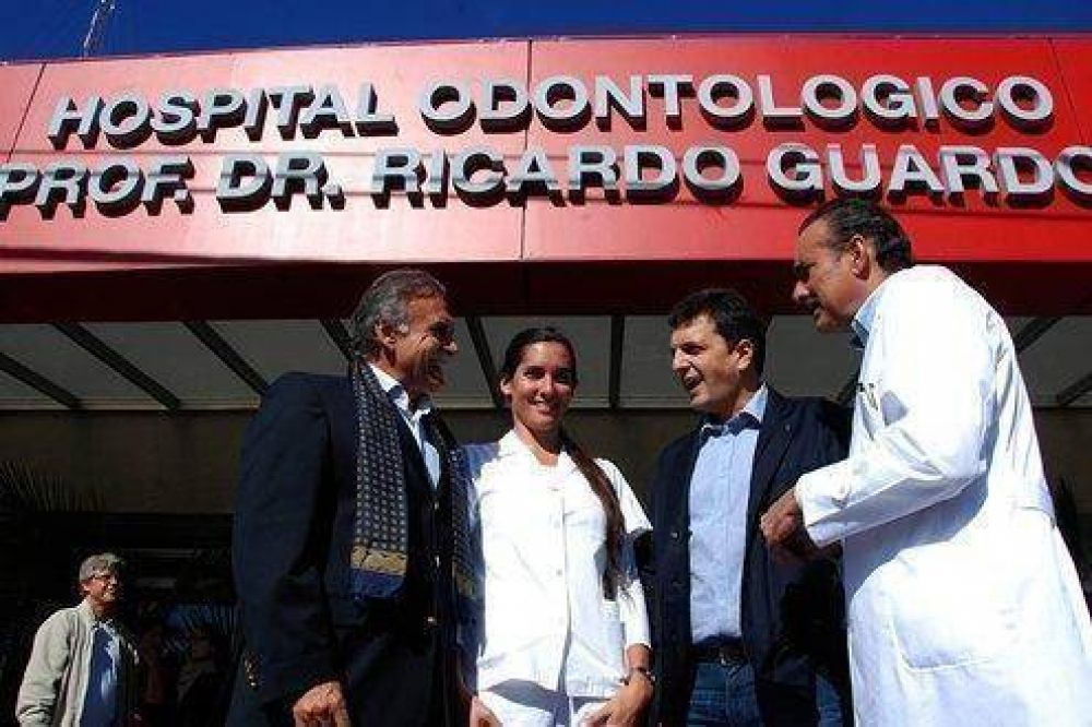 LorenzoMassa inaugur� el nuevo Hospital Odontol�gico de Tigre