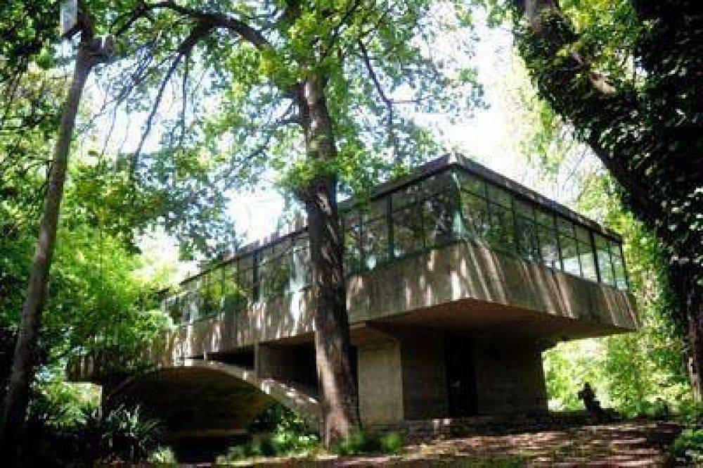Se firma la escritura de la Casa del Puente