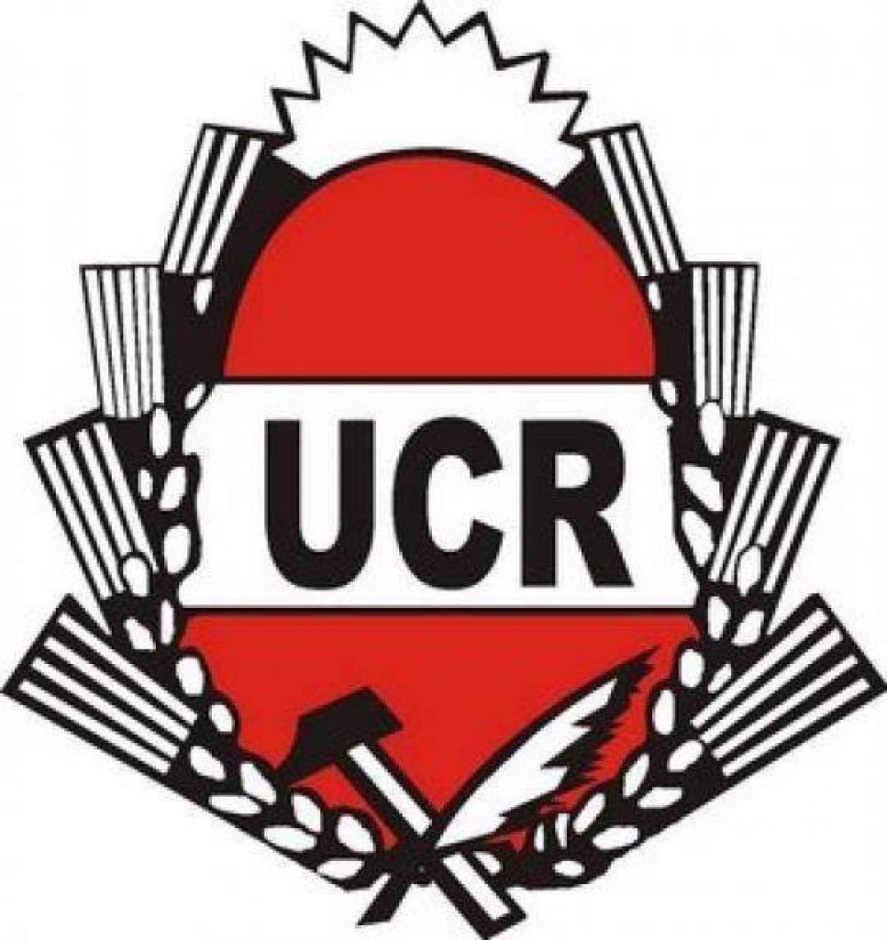 R�o Negro: Para Machado a la conducci�n nacional de la UCR no le interesa ser gobierno en los distritos. 