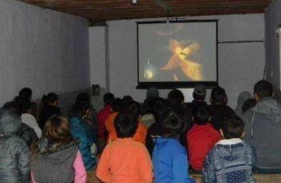 Comenzaron un Ciclo de Cine en el barrio Pueyrredon