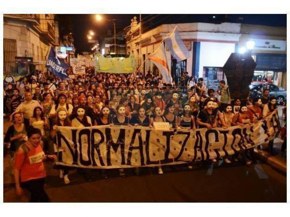 Convocan a una marcha "por la educaci�n p�blica" en Paran�