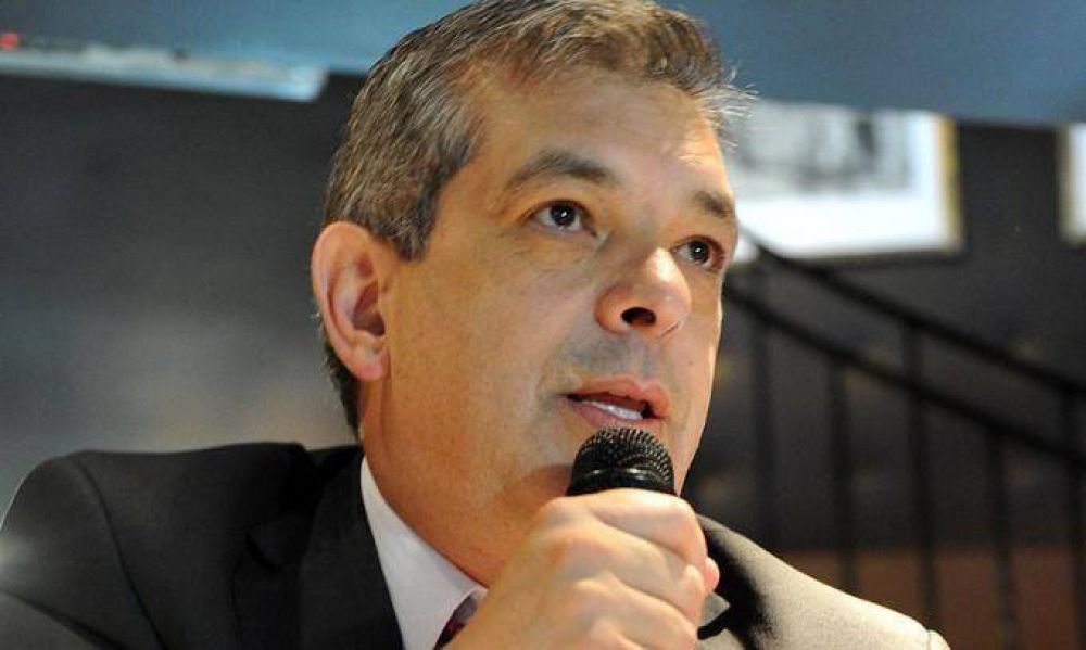 Dom�nguez lament� la demora del Ejecutivo bonaerense en enviar la reforma tributaria