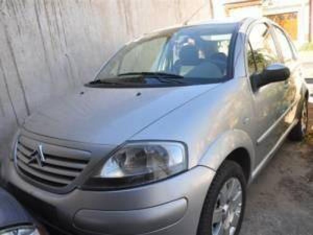 Villa Mercedes: usaban de rem�s un auto robado en Buenos Aires