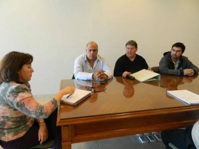 La ministra de Salud recibi� al Intendente de Nogol� y a un representante de los vecinos de la localidad