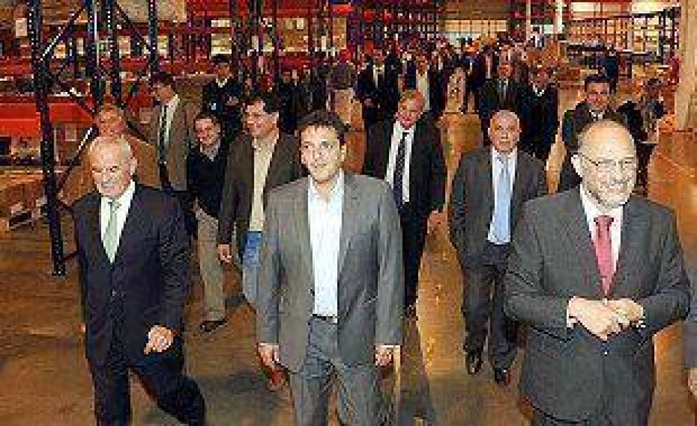 Massa visit la nueva planta logstica de Andreani en Benavidez