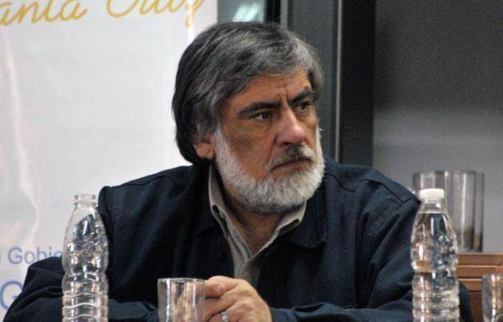 C�mara de la Construcci�n de Caleta, un globo de ensayo