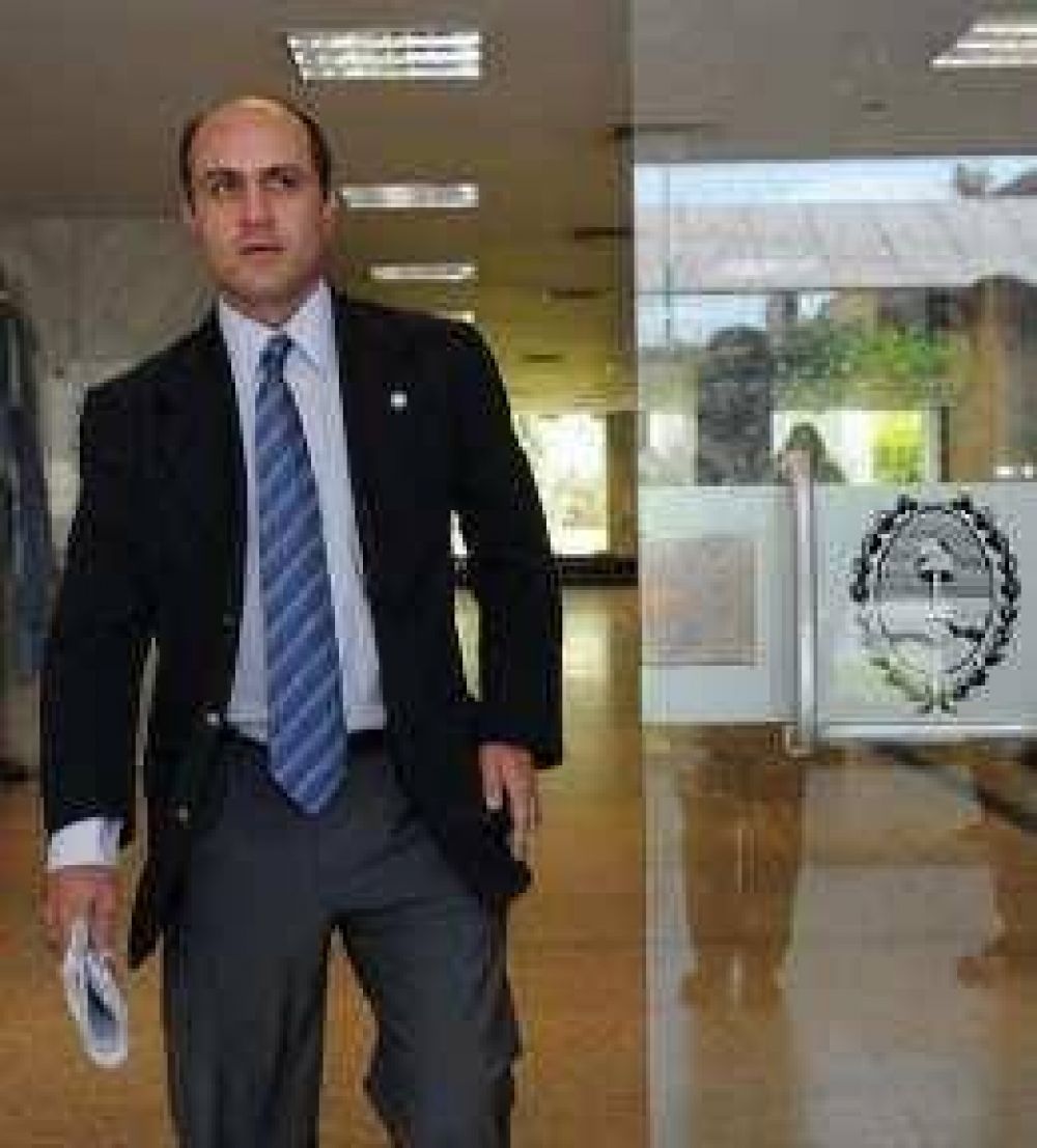 Abogados sugieren ponerle un plazo al di�logo con el Gobierno.