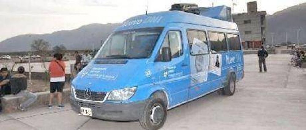La combi de los DNI modifica su recorrido