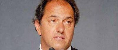9 de julio: huevazos contra ministros de Scioli