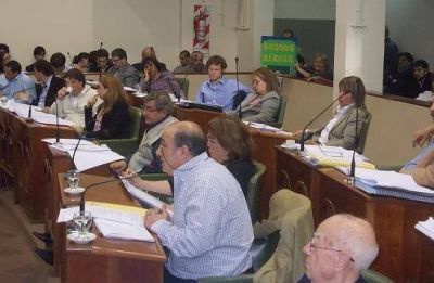 Intenso debate por Bosque Alegre
